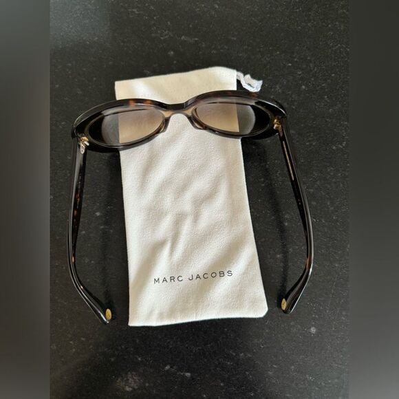 Marc Jacobs Sunglasses - Picture 2 of 7